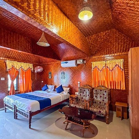 Sajeev Home Stay شاطئ شيراي الغرفة الصورة