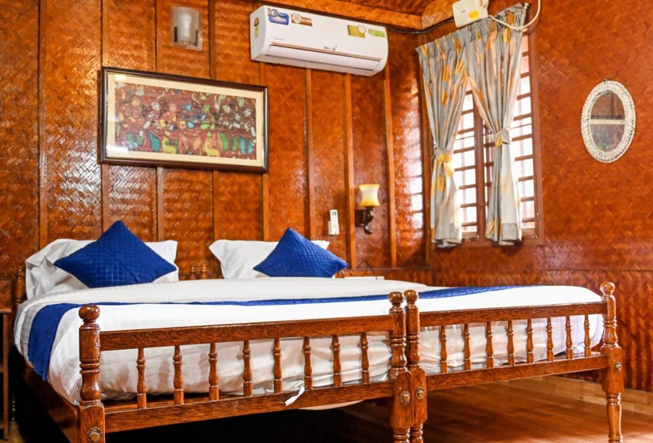 Sajeev Home Stay شاطئ شيراي الغرفة الصورة
