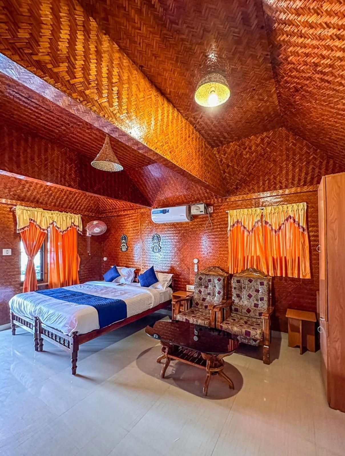 Sajeev Home Stay شاطئ شيراي الغرفة الصورة