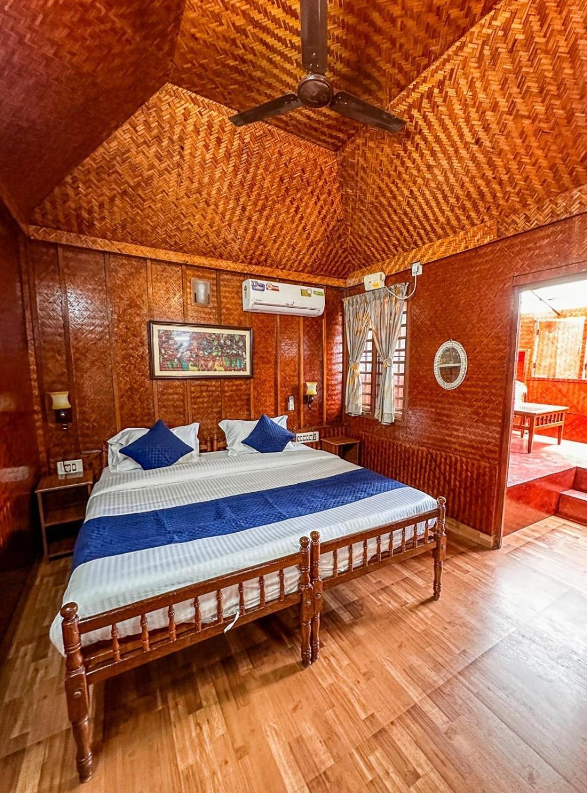 Sajeev Home Stay شاطئ شيراي الغرفة الصورة