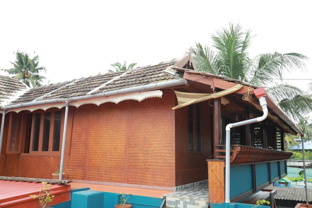 Sajeev Home Stay شاطئ شيراي المظهر الخارجي الصورة